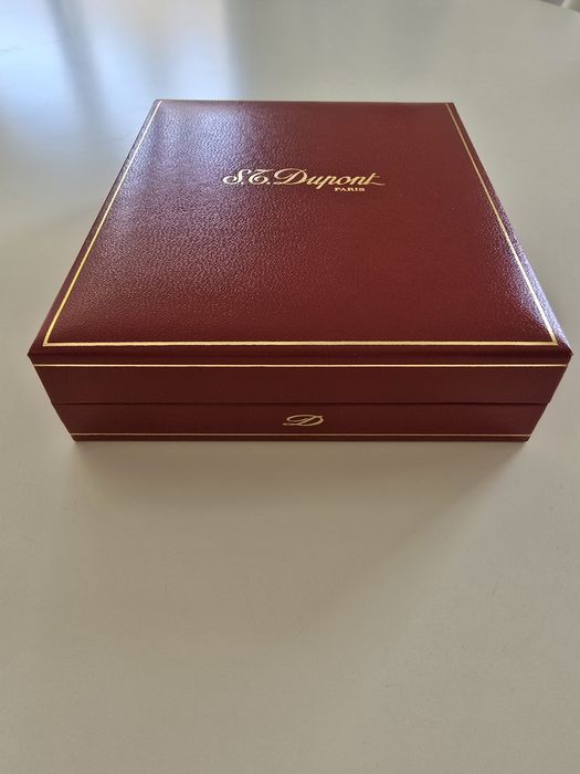 Isqueiro S.T. Dupont