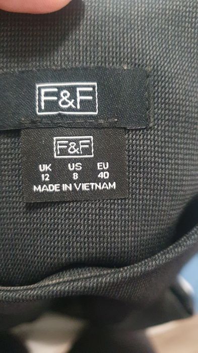 Ołówkowa sukienka r.40