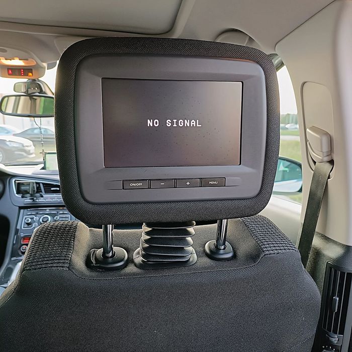 Peugeot 5008 2,0 HDi 163km. Automat, kolor biała perła, bogate wyposażenie.