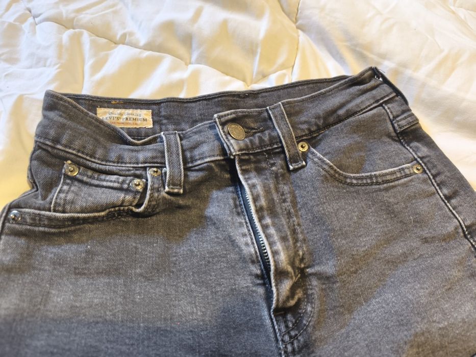 Calções da Levis tamanho 34 cinta subida