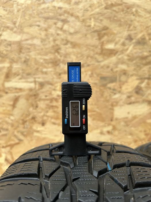 Пара шин 195/60 R15 92H NOKIAN WR 04.гума резина шини