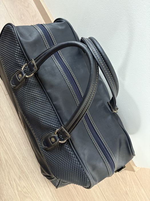 Mala de viagem em pele