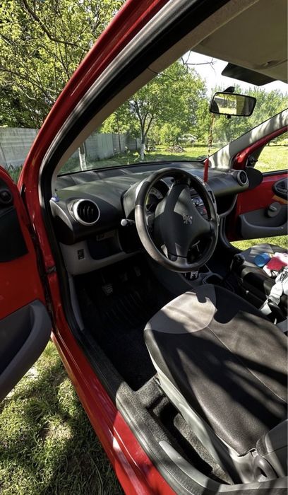Продам Peugeot 107 (4,5л /100 км)