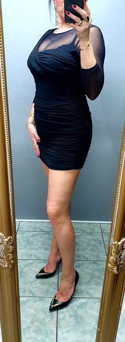 Sukienka z dzianiny siateczka