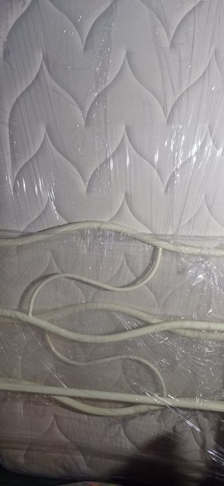 Cama de ferro + colchão (1,83x98)