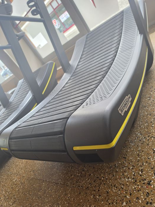 Passadeira Tecnhogym Skillmill
