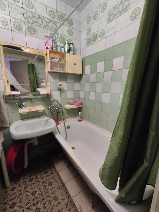 Сдам комната на Залютино 2000 грн.