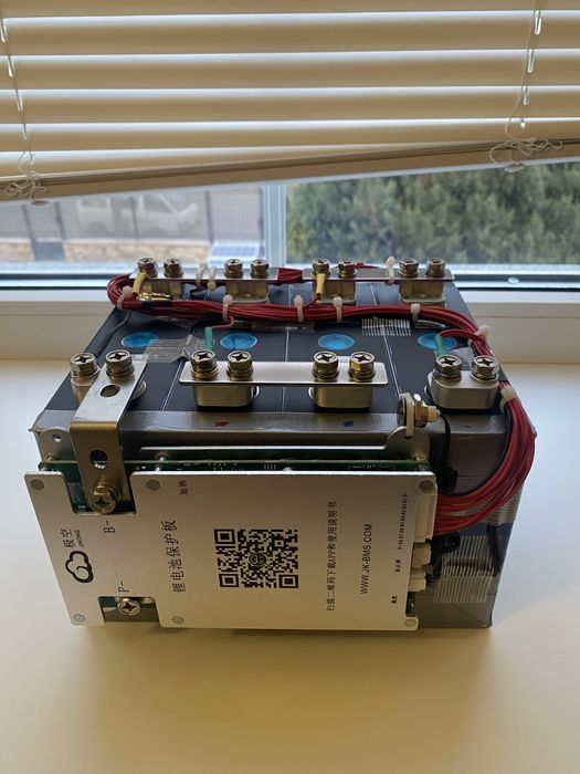 Бюджетные аккумуляторные сборки LiFePO4 - 102А - 12/24V