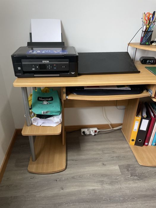 Secretaria com bastante espaco