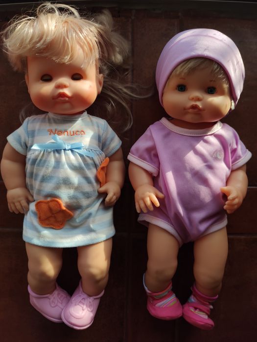 Nenuco bonecas e quadro