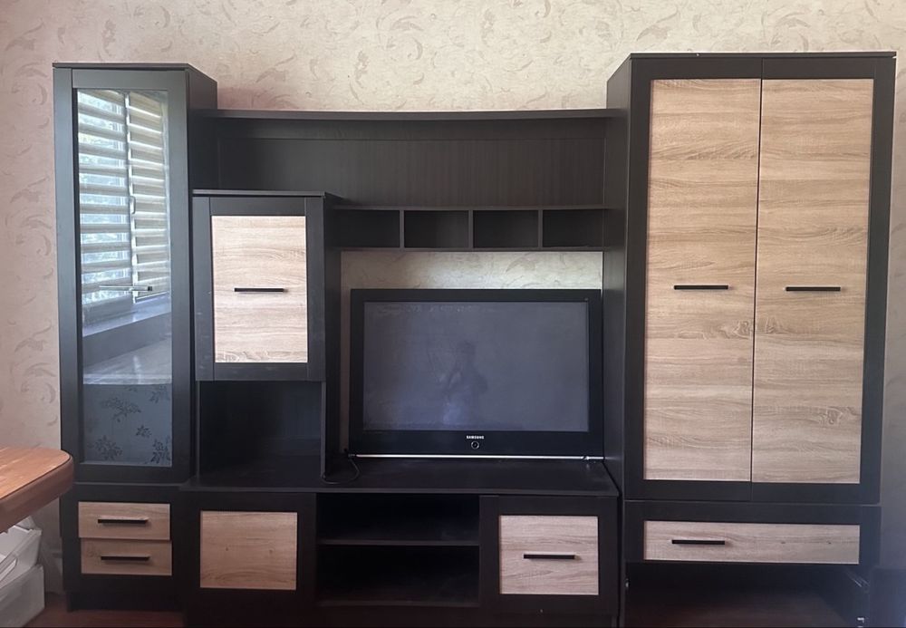 Бу мебель стінка