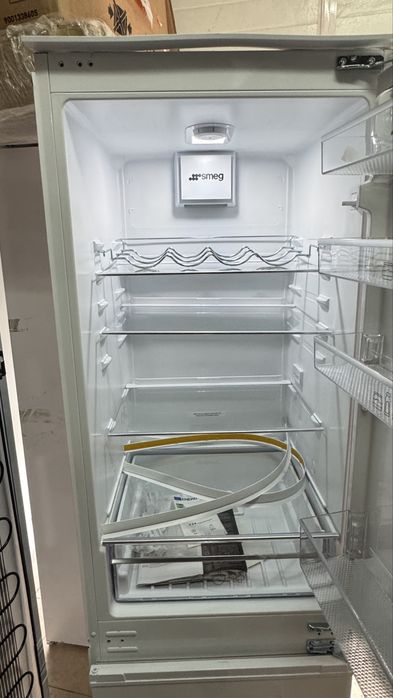 Frigorífico  Smeg  combinado encastre  C3170NE No Frost