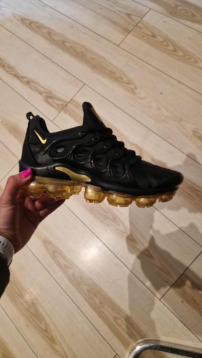 Buty Nike Vapormax plus złote rozmiar 40