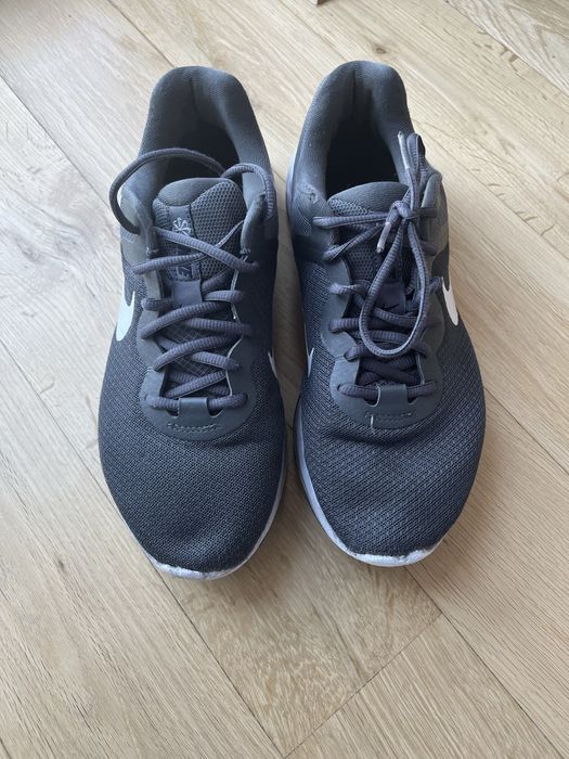Buty Nike Revolution 5