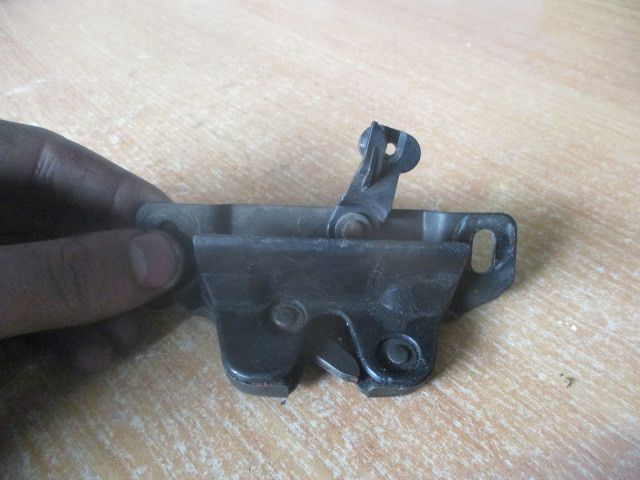 Fechadura / fecho da mala PEUGEOT 306 Sedan (7B, N3, N5)