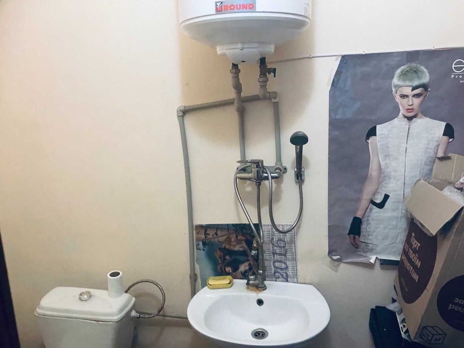 Продам комерційне приміщення в центі міста Богодухів