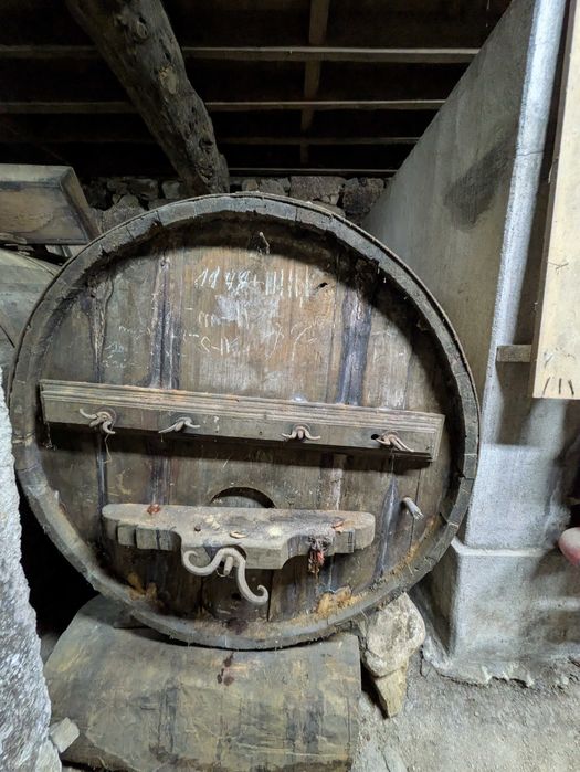 Barril para vinho com mais de 100 anos