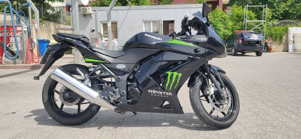 Продам Kawasaki ninja 250