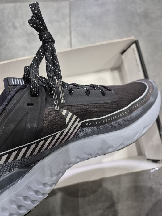 Buty męskie Nike Legend react 2 shield 42,5