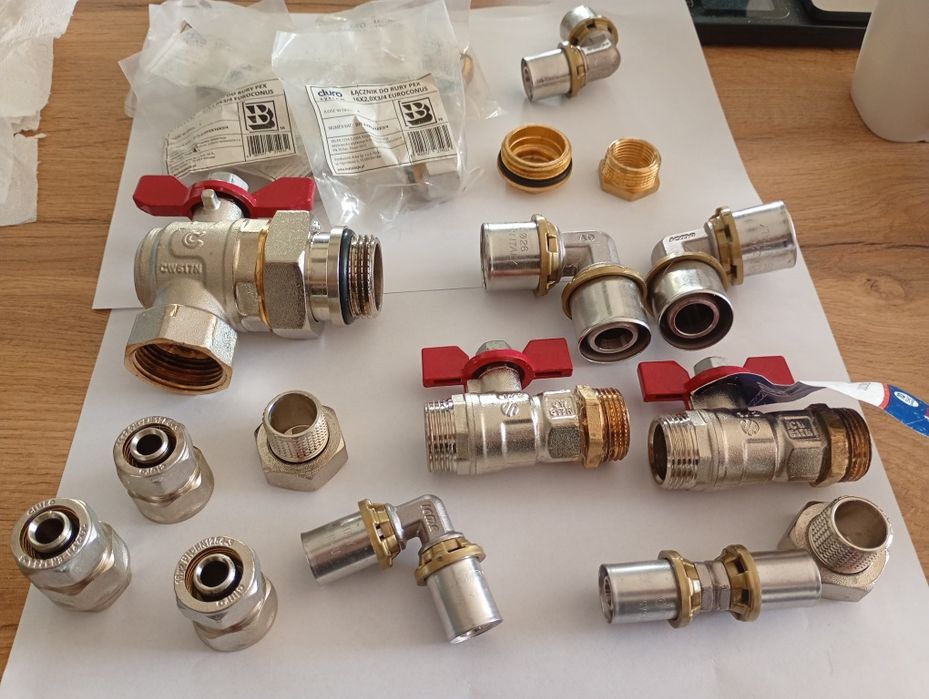 Zawory, złączki i śrubunki