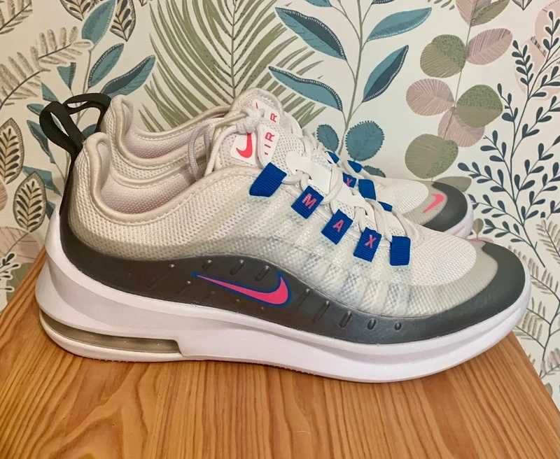 Nike Air Max Axis 38.5