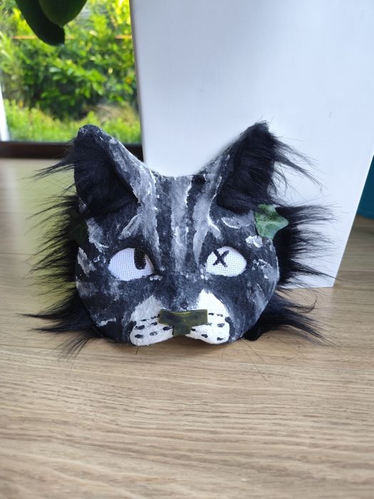 Maska kotka therian