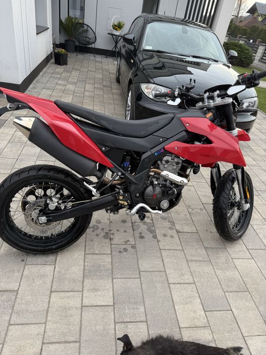 Malaguti xsm 125 aprilia sx 125
