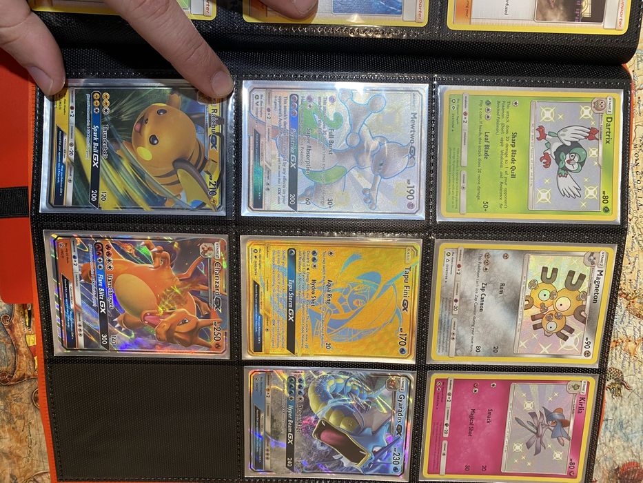 Cartas e colecionaveis de pokemon