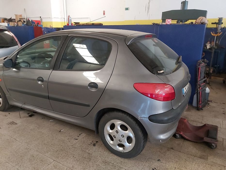 Peugeot 206 para péças
