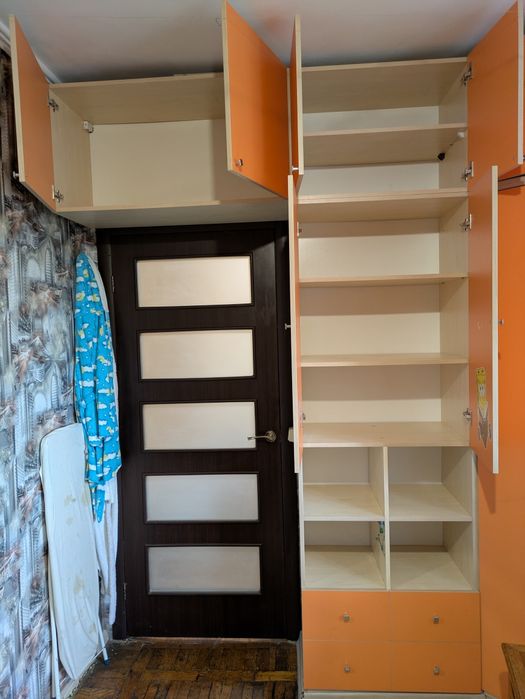 Продам комплект меблів дитячої кімнати