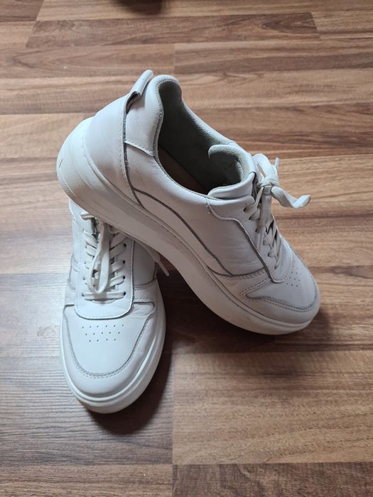 Tamaris sneakersy damskie sportowe Białe rozmiar 40