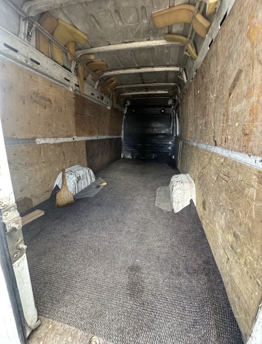 Грузоперевозки киев ,машина + грузчики , офисные переезды доставка,раз