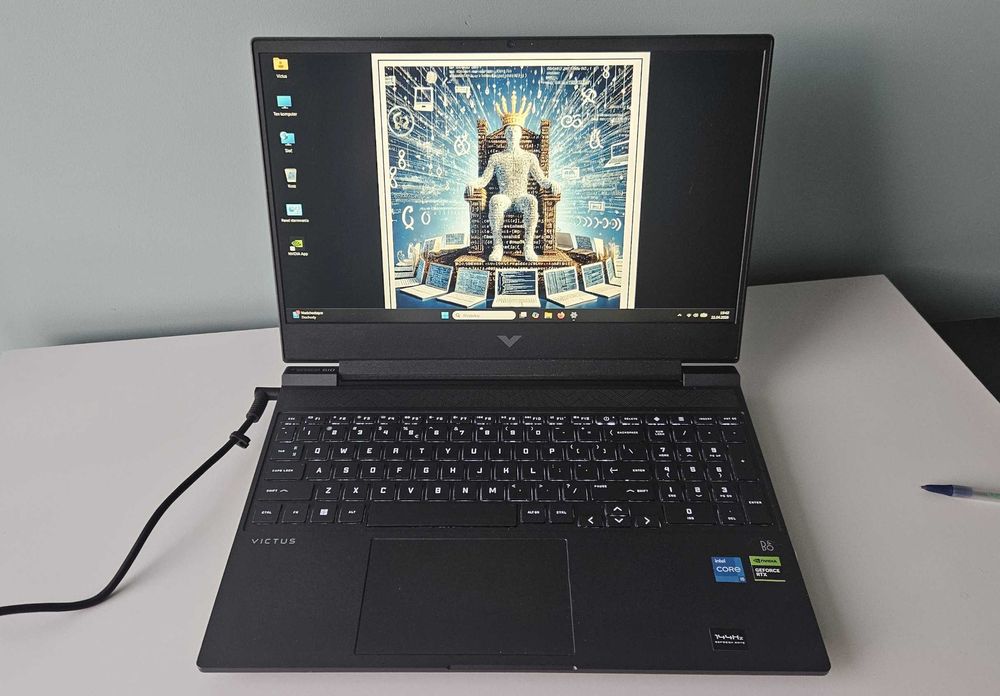 Bardzo ładny HP Victus i5-12500H/RTX 4060/SSD/32 GB RAM/Win 11 gwarancja !