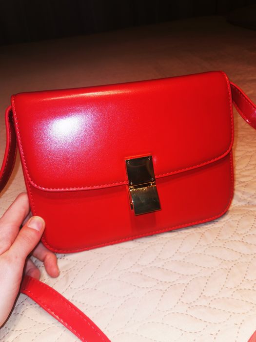 Czerwona torebka