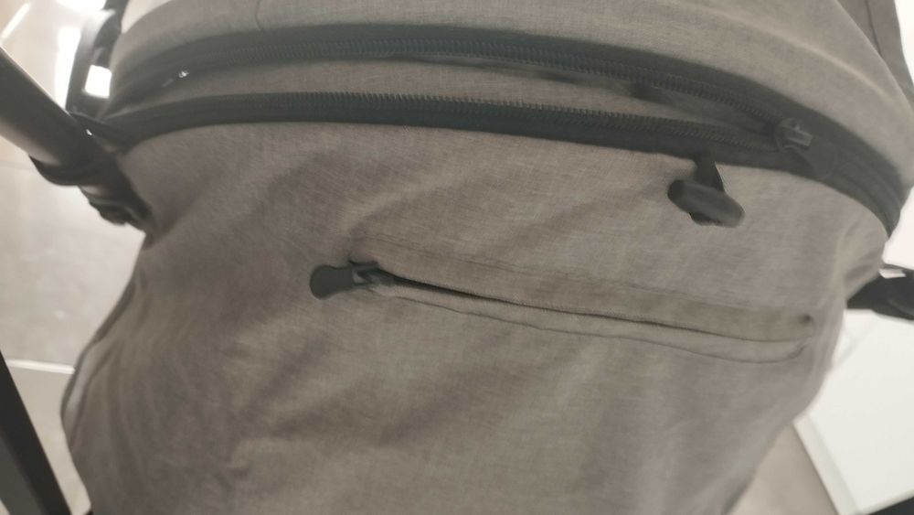 Carrinho de bebe até aos 4 anos novo,garantia de quase 9 anos.