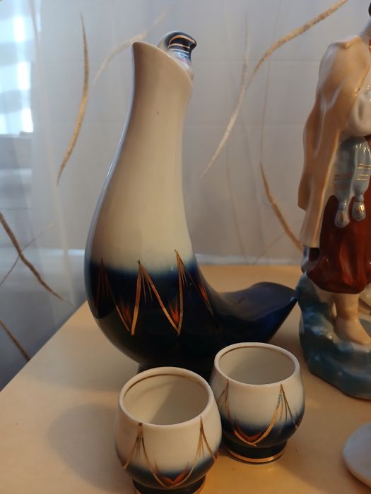 Статуэтка Гуцул , Матрешка, штоф и др