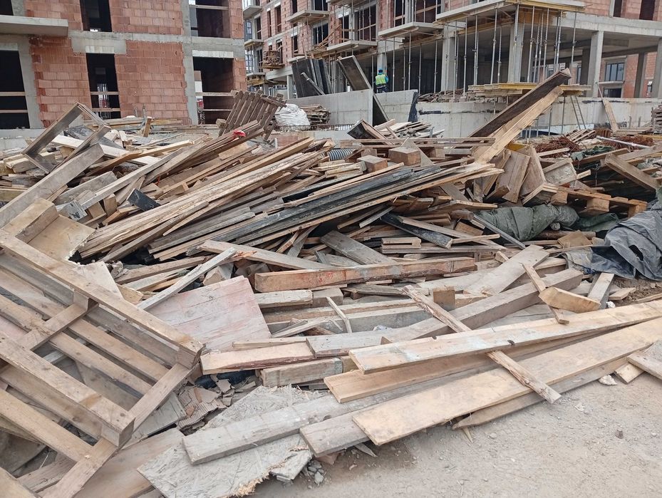 Drewno,sklejka budowlana za darmo