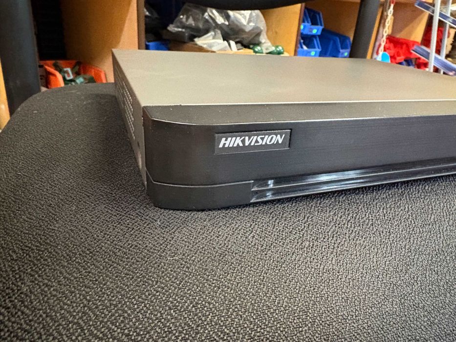 Wideorejestrator HIKVISION Ids-7204HQHI-K1/2S