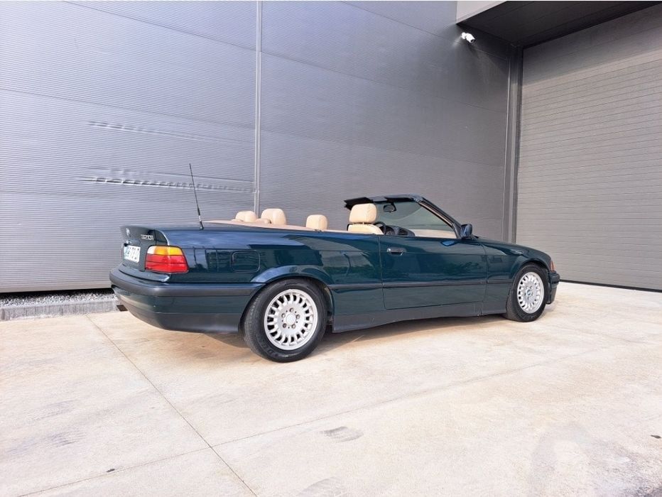 BMW E36 320i Cabrio