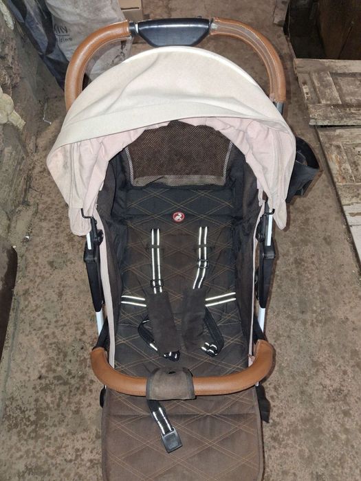 Дитячий візочок Carrello Astra