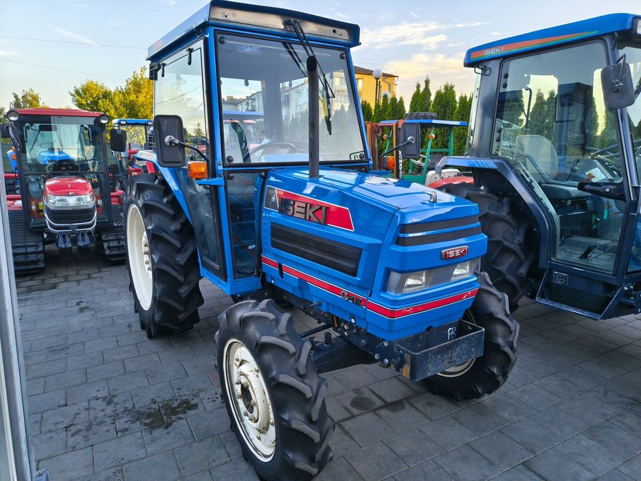 Японський трактор Ісекі Iseki TA 527