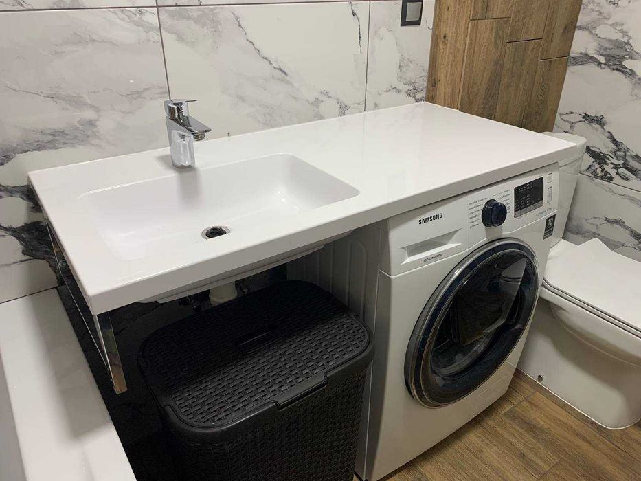 Стільниця з умивальником зі штучного каменю умивальник над стіральною