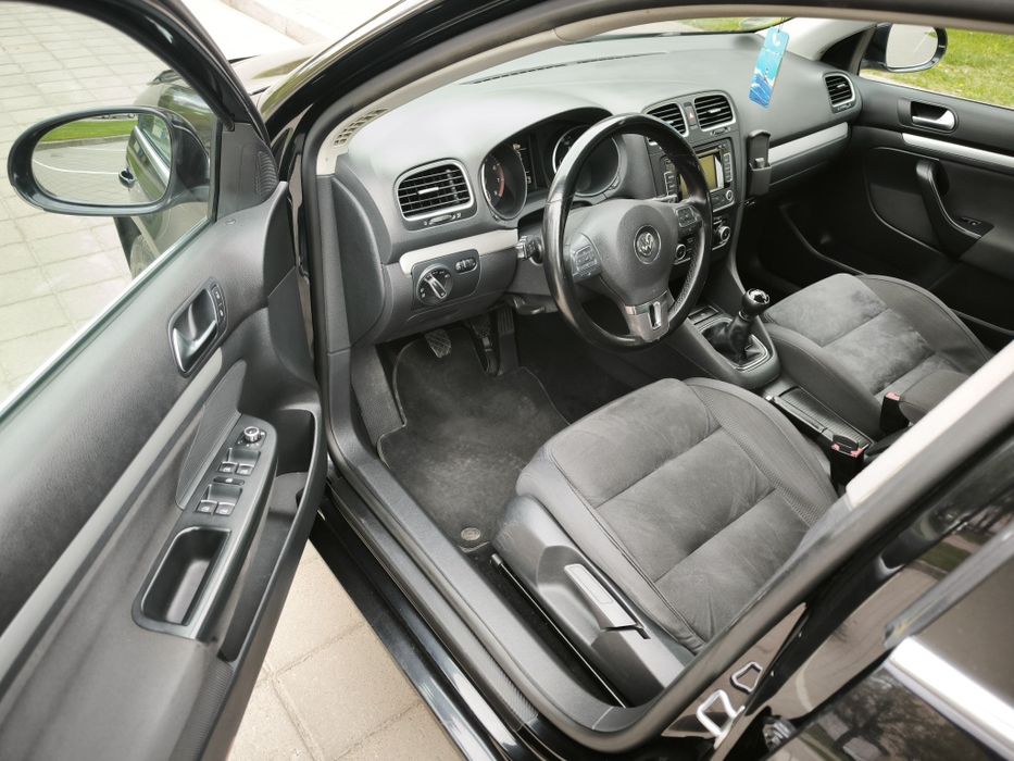 Volkswagen Golf VI