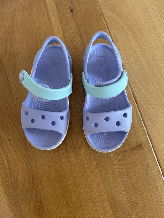 Crocs C8 niebieskie sandały
