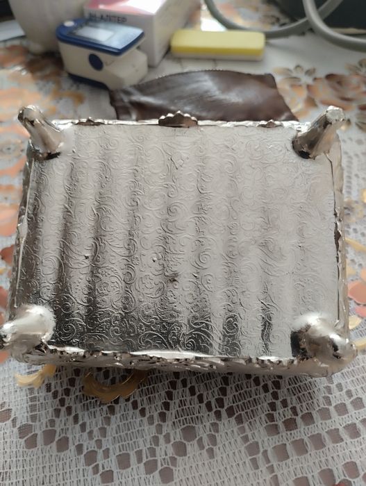 Скринька для прикрас