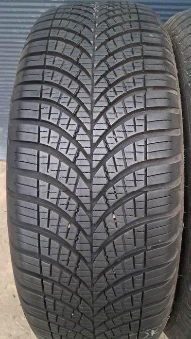 205/60R16 96V Goodyear vector4 seasons  Gen 3
