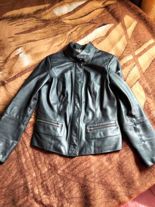 Куртка шкіряна чорна