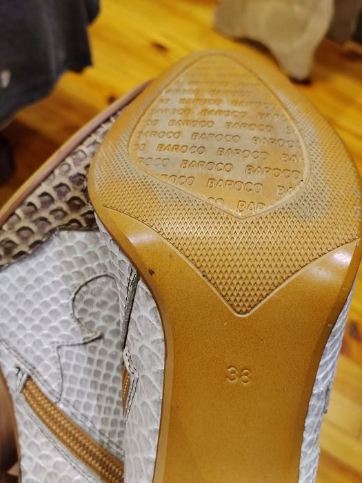 Женские сапожки размер 38