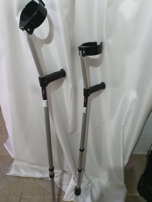 Canadianas Muletas Ortopédicas Ajustáveis