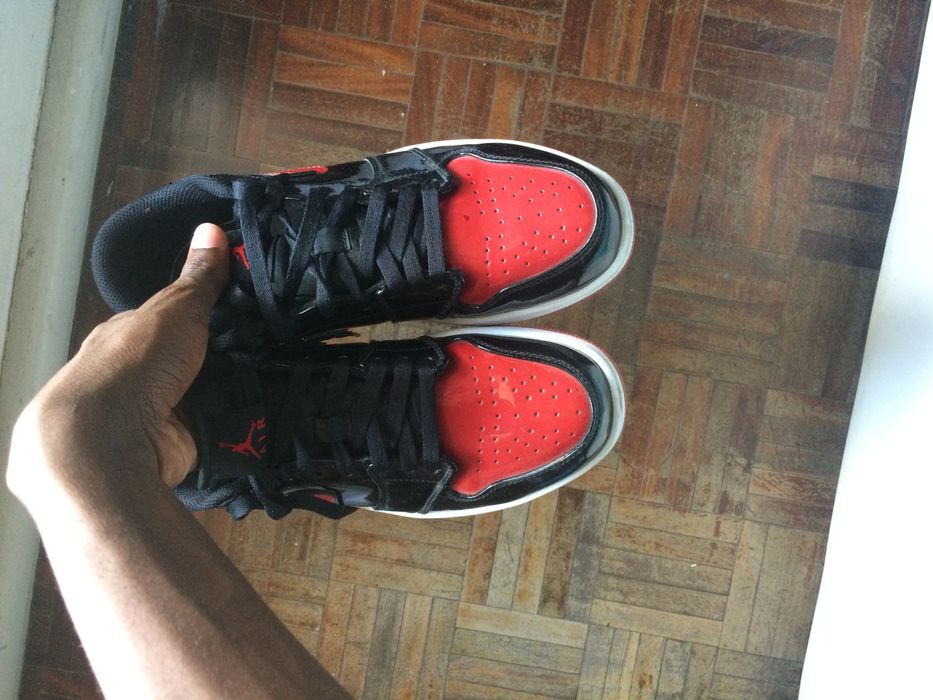 Nike verniz em bom estado, pouco tempo de uso.